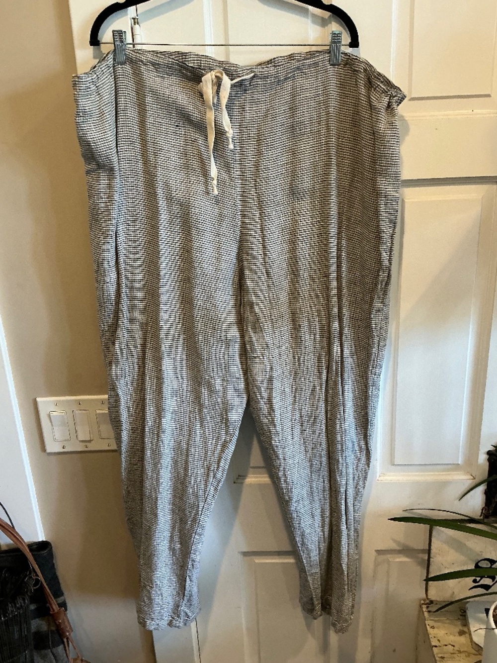 Linen drawstring pants ready for summer!  Plus 3x